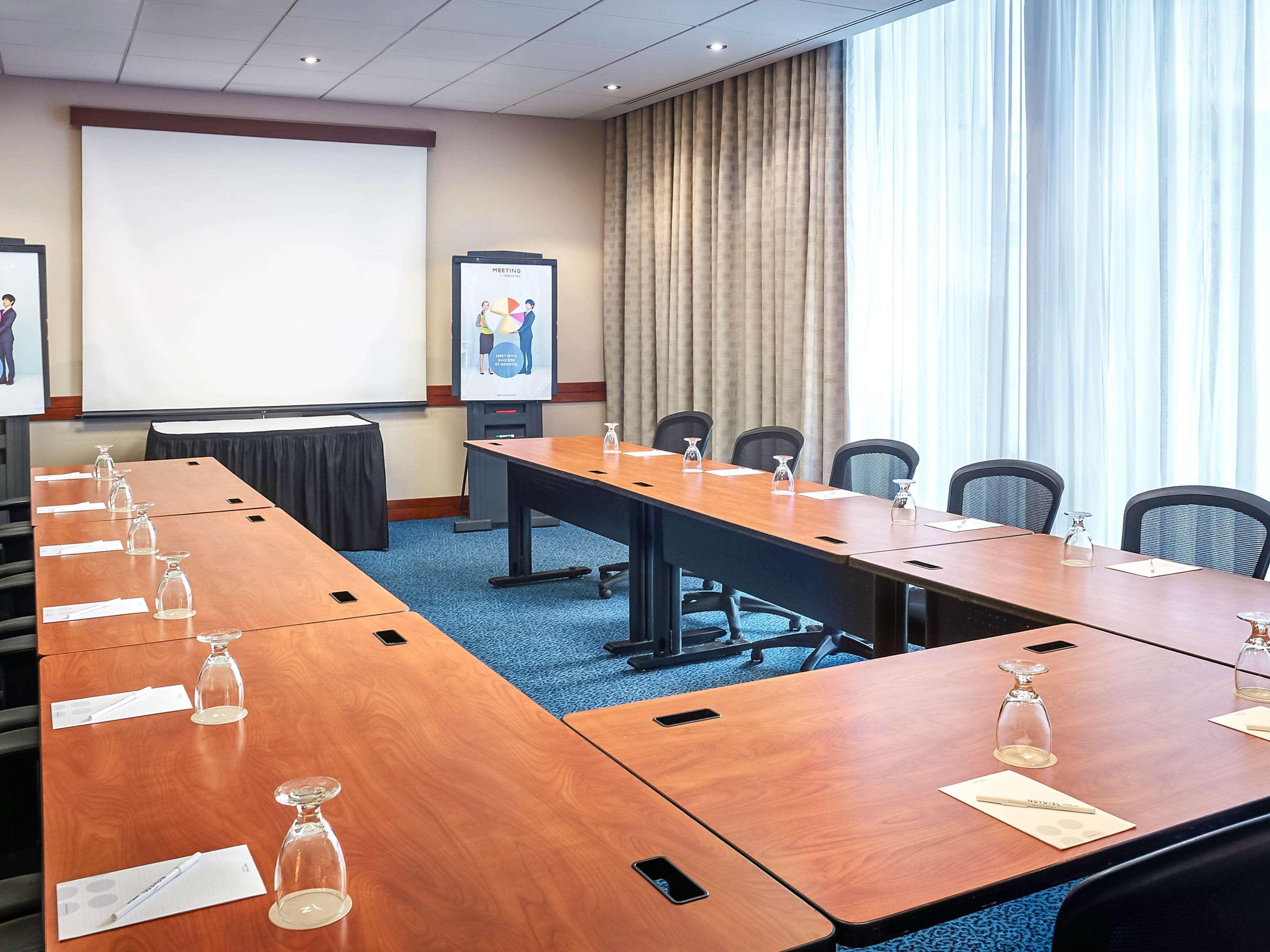 Novotel Toronto North York Dış mekan fotoğraf