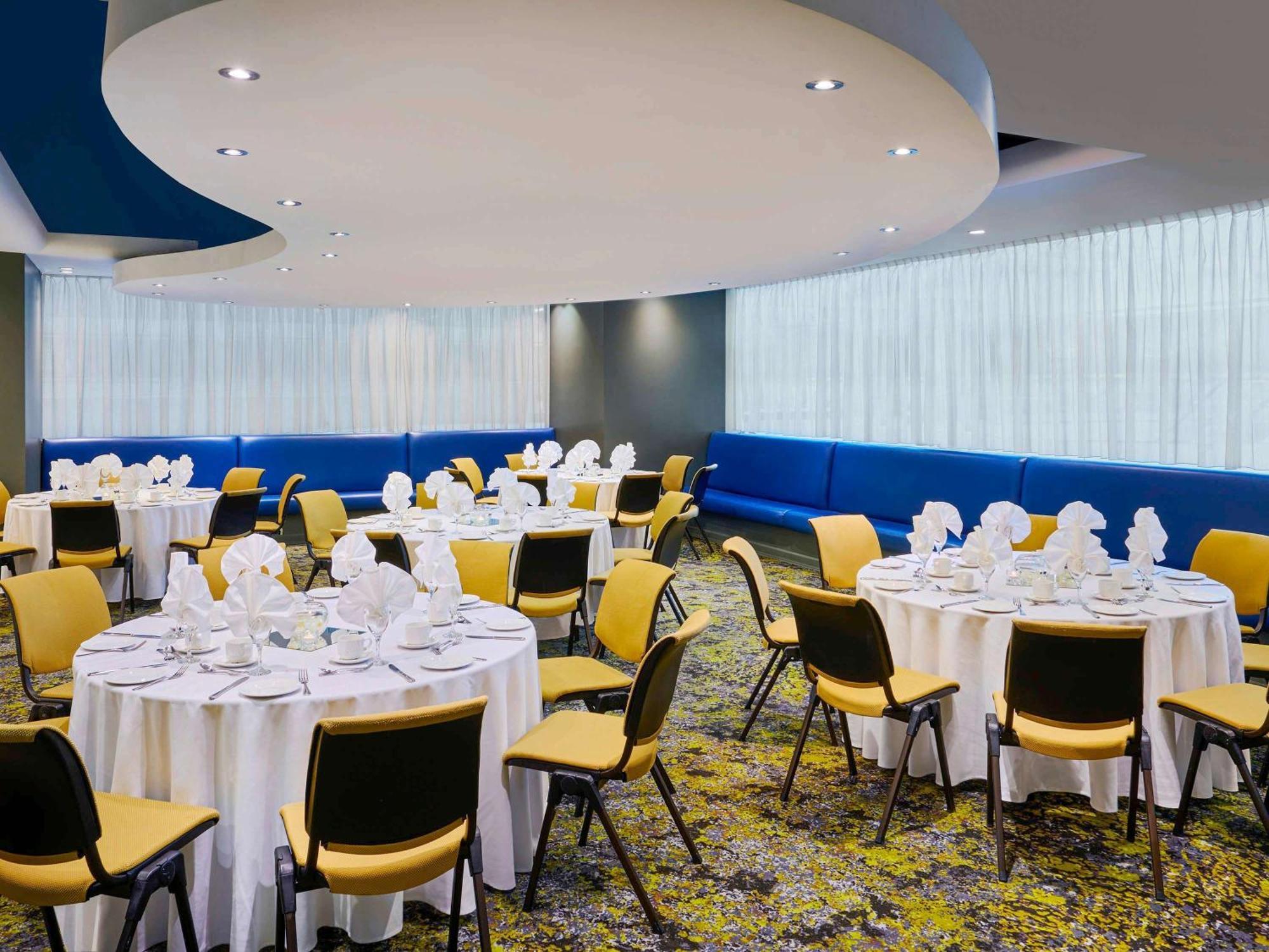 Novotel Toronto North York Dış mekan fotoğraf