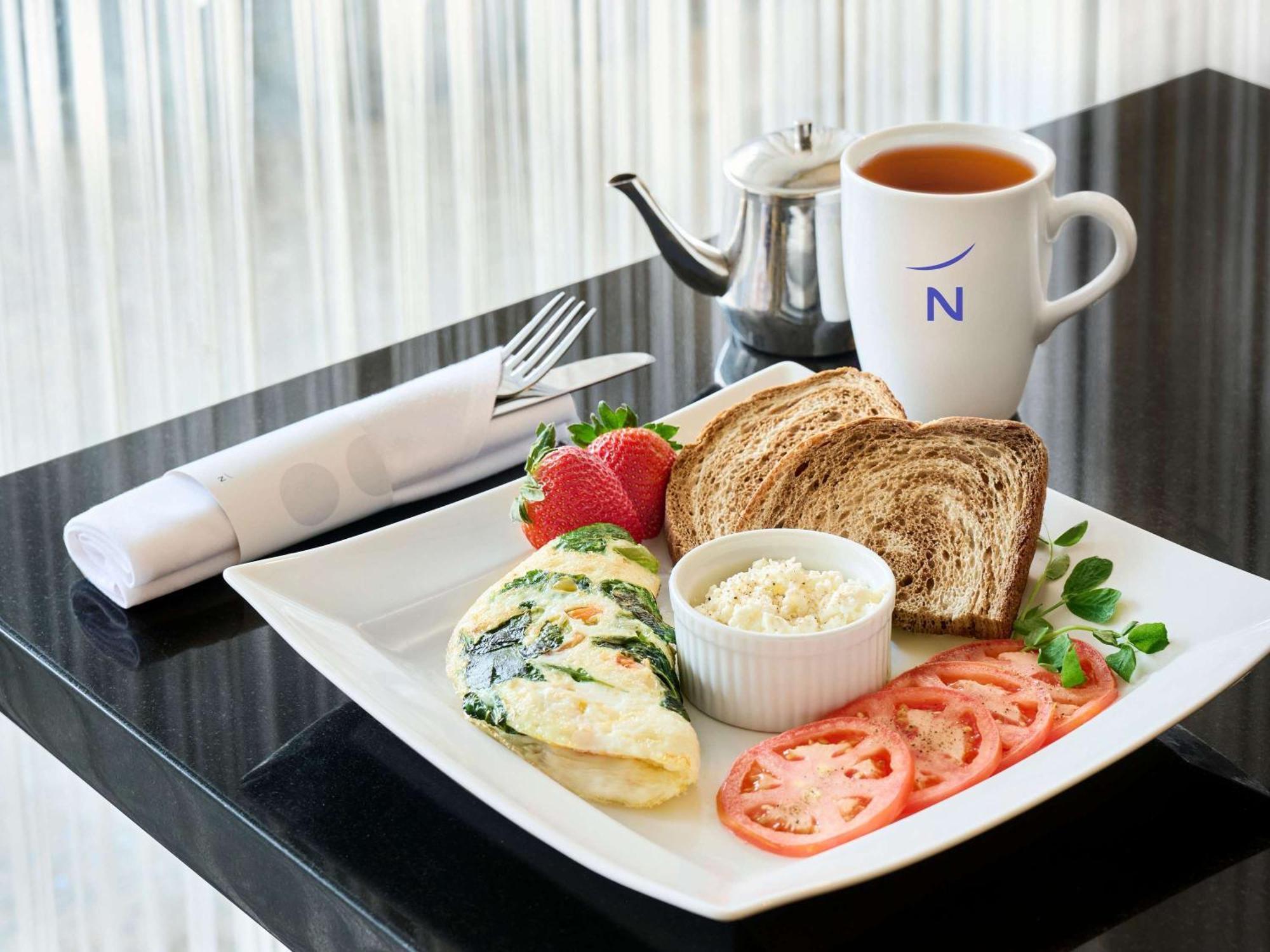 Novotel Toronto North York Dış mekan fotoğraf