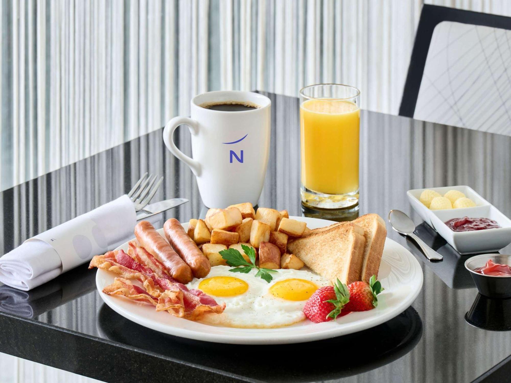 Novotel Toronto North York Dış mekan fotoğraf