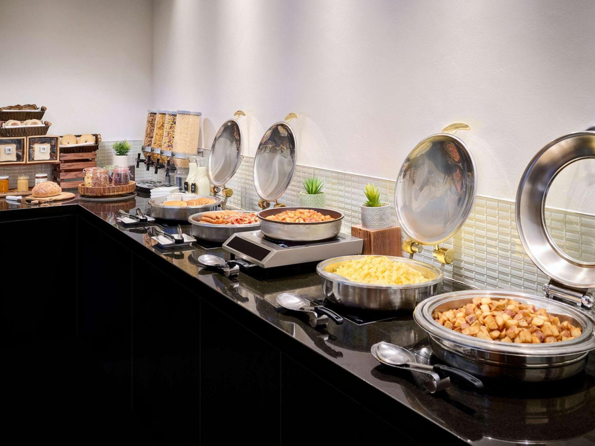 Novotel Toronto North York Dış mekan fotoğraf