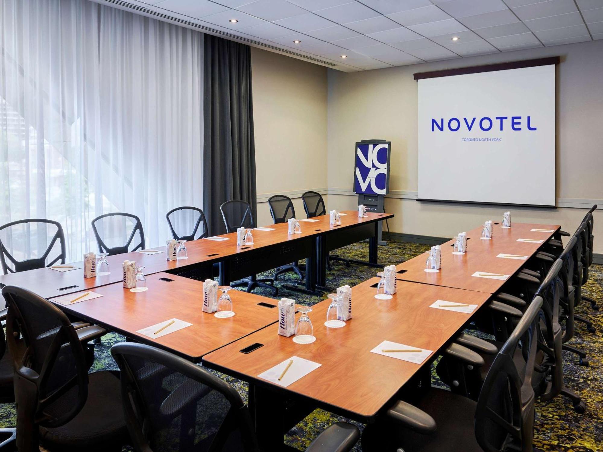 Novotel Toronto North York Dış mekan fotoğraf